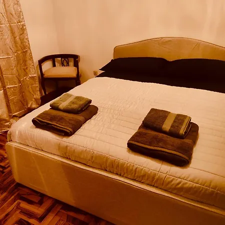 La Maison Du Paradis Bed & Breakfast