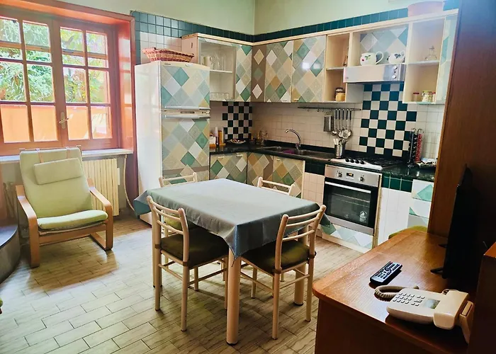 La Maison Du Paradis Couette-café San Leucio del Sannio